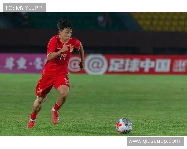 国外博主热议16岁邝兆镭崛起之路中国足球未来不可小觑